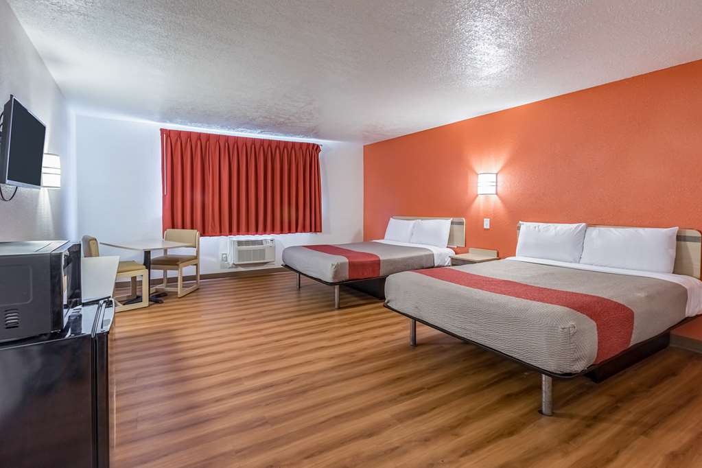 Motel 6 Beaverton OR - photo 22