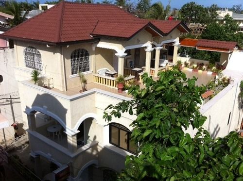 White Shamrock Beach Hotel - last minute hotel in Malay