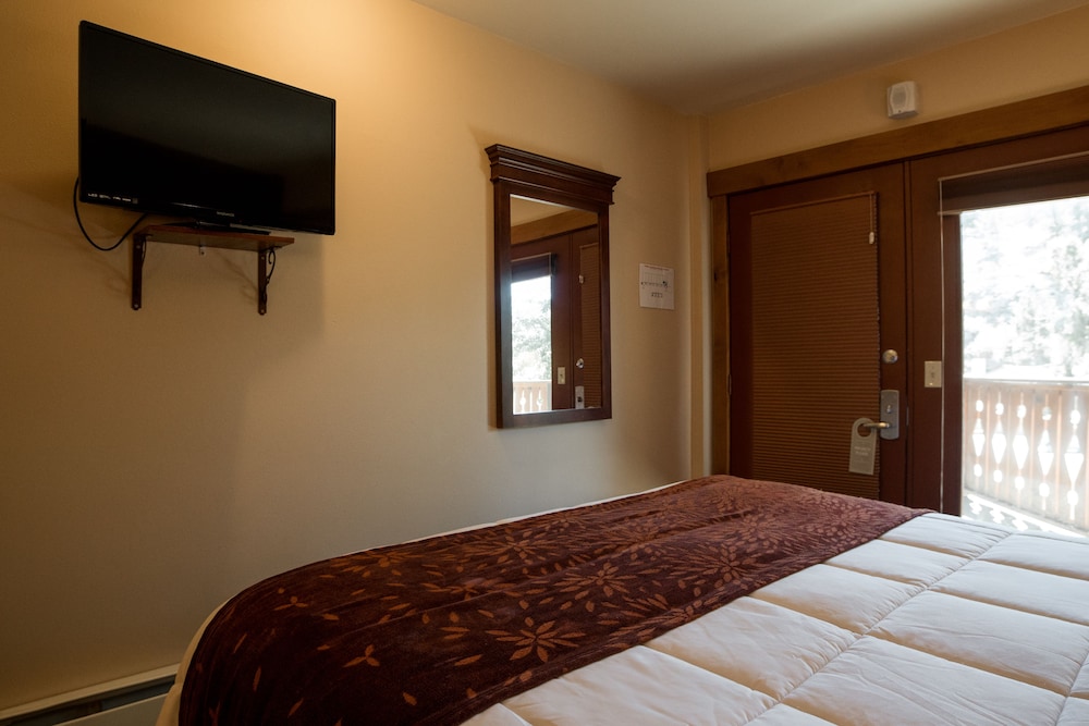 Silver Moon Inn - photo 8