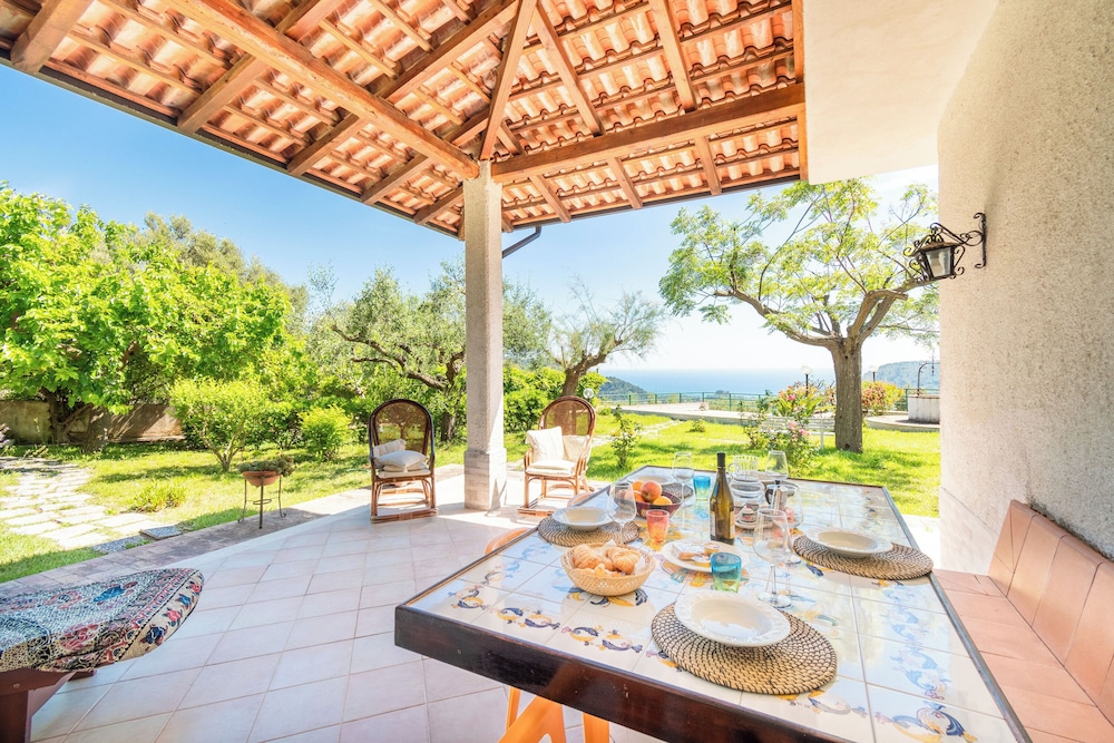 Villa Maria Luisa Vista Mare Palinuro — 4-Star Luxury Hotel in Centola, Italy