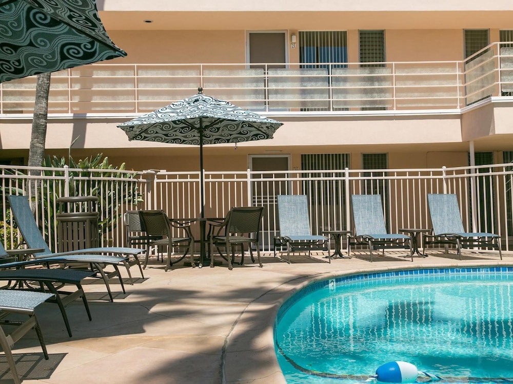 La Jolla Riviera Inn - photo 18