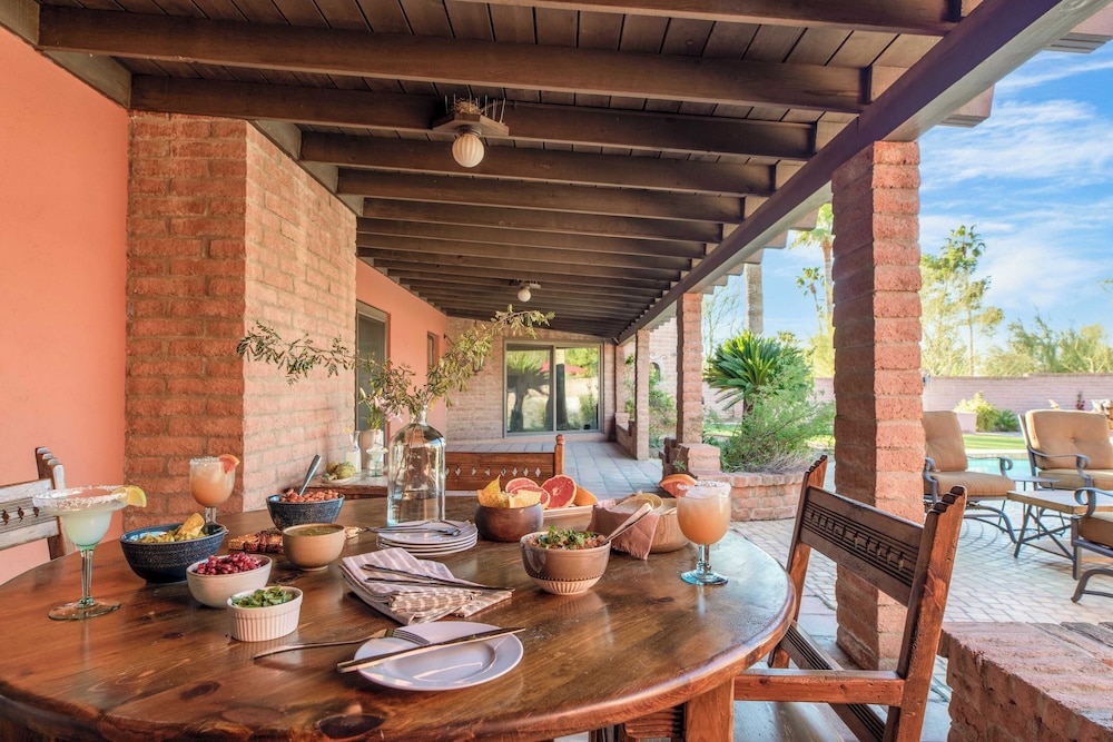 Charming 5BDR Hacienda w Pool Fire Pit Billiards La Casona by AvantStay - photo 7