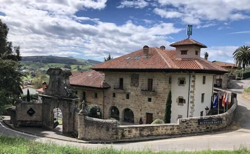 Hotel Palacio de Arce - last minute hotel in Unknown City