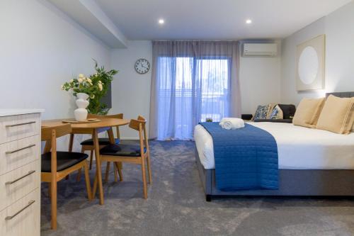 City Fringe Gem Chic Studio in Prime Location — 4-Star Luxury Hotel in Christchurch, New Zealand