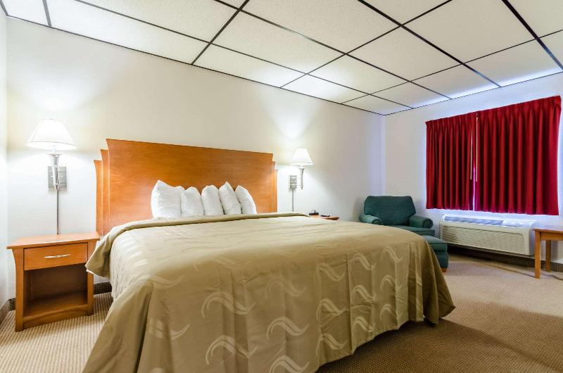 Quality Inn & Suites Salina West - photo 26