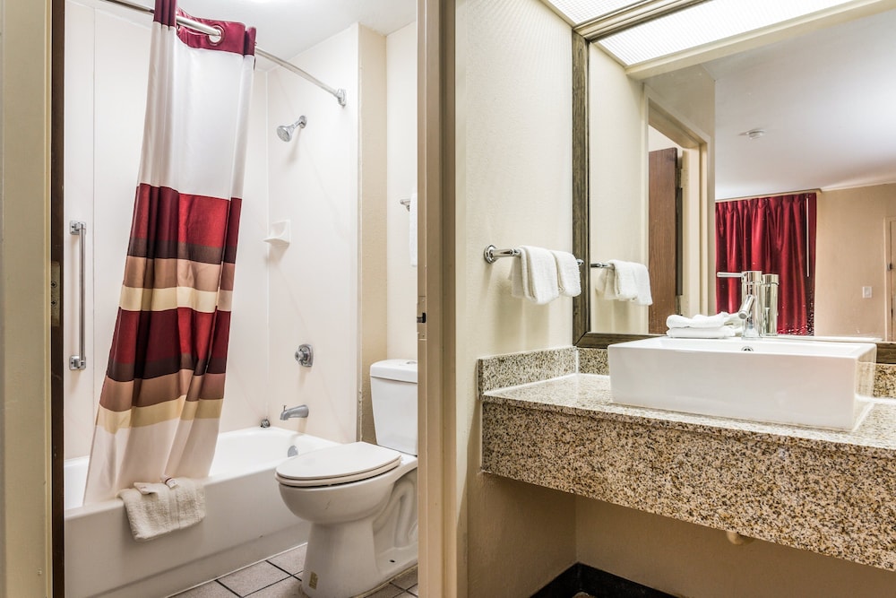 Red Roof Inn Texarkana - photo 21
