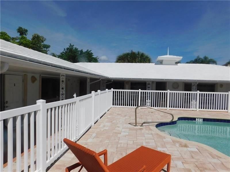 Dolphin Isle Suites - photo 11