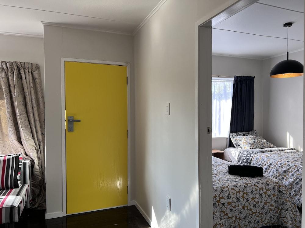 Ginkgo & Walnut in Rotorua, New Zealand