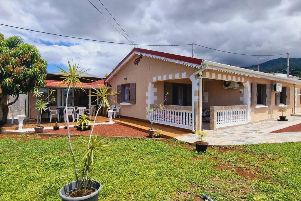 La Kaz Baz ‘ île in Unknown City, Réunion