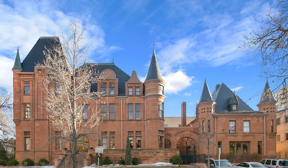 Patterson Inn - last minute hotel in Denver