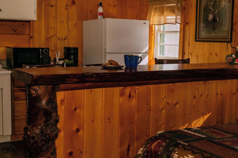Chinook Winds Motel - photo 83