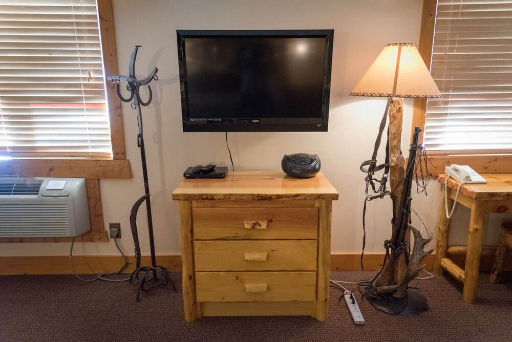 Spearfish Canyon Lodge - photo 11