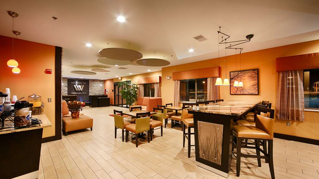Best Western Plus Whitewater Inn - photo 10