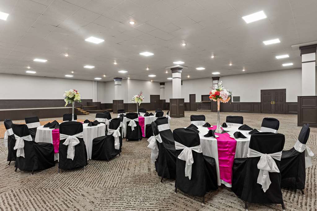 The Clover Hotel Ascend Hotel Collection - photo 25
