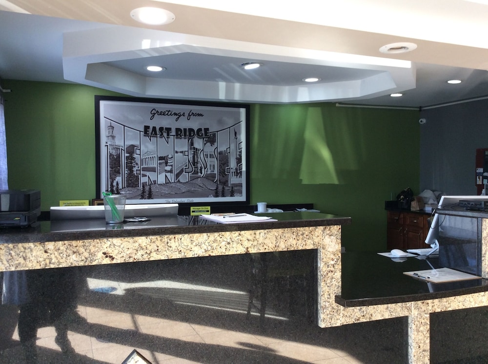 Super 8 by Wyndham Chattanooga East Ridge - photo 4