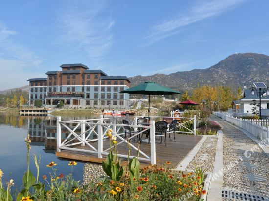 Yingzhigu Holiday Hotel — hotel in Mengyin