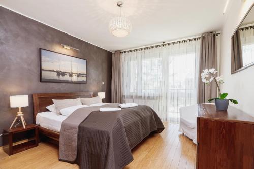 Apartments Obopólna Cracow by Noclegi Renters — 4-Star Luxury Hotel in Krakow, Poland