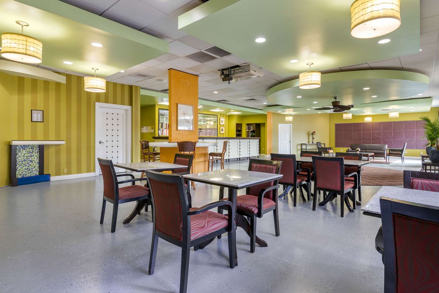 Clarion Inn Brunswick - photo 10