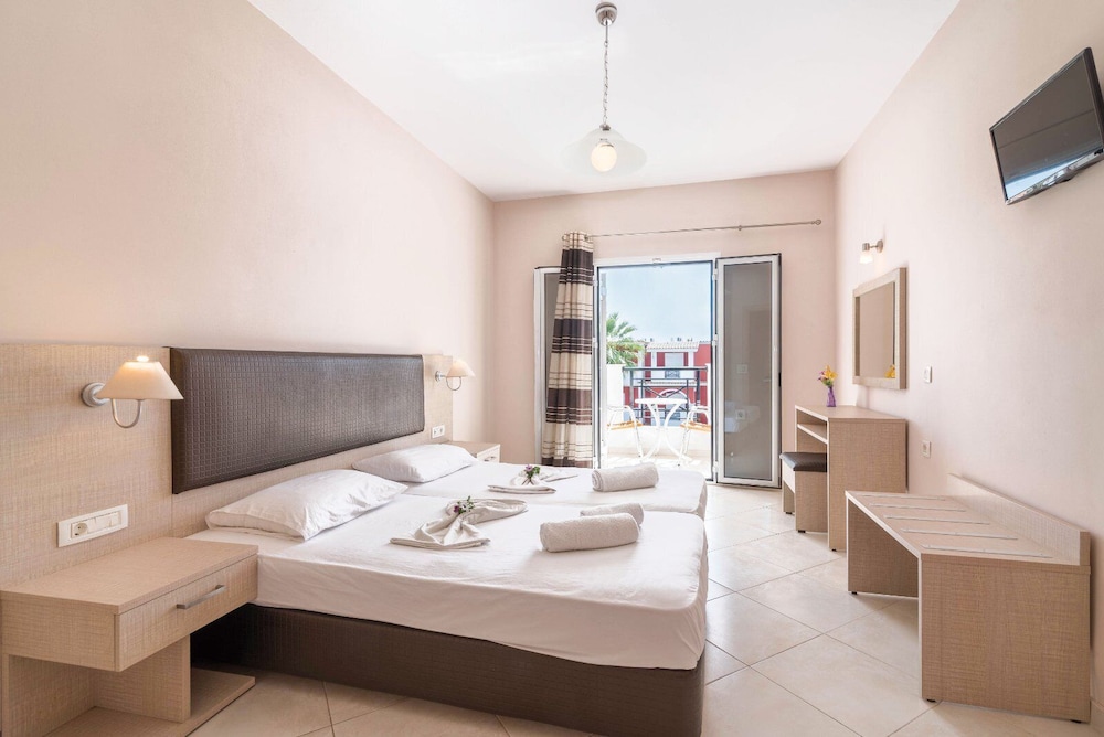 Hotel Yakinthos — Paralia Vergas — photo 5