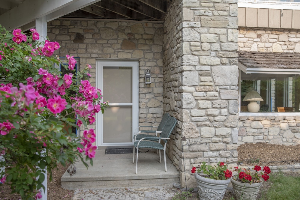 Coachlite Inn - photo 50