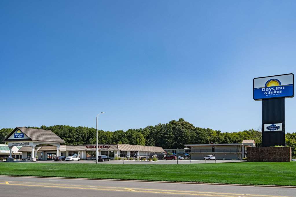 Days Inn and Suites by Wyndham Oxford - photo 4