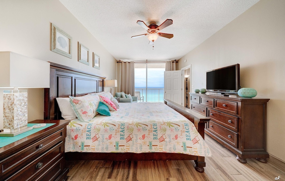 Majestic Beach Towers 2 901 - photo 2