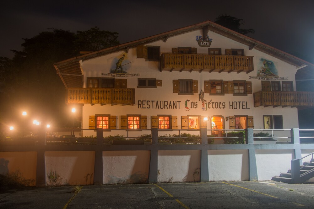 Los Heroes Hotel - last minute hotel in Unknown City