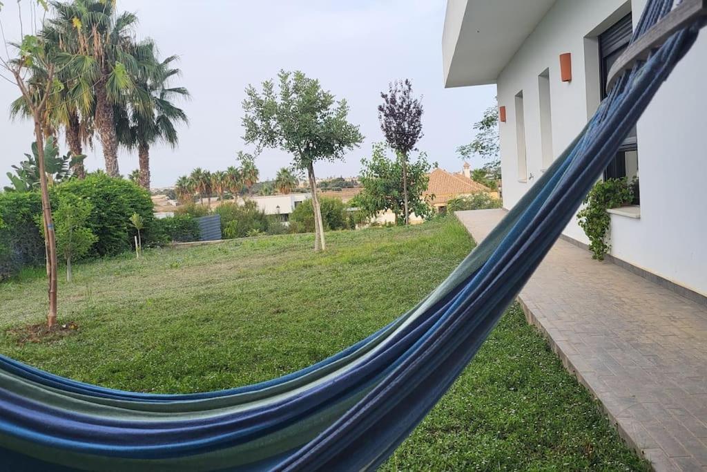 Family House with Nice Garden 10min From Sanlucar — 4-Star Luxury Hotel in Sanlucar De Barrameda, Spain