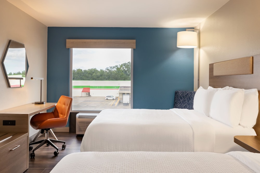 Holiday Inn Express & Suites Opelousas by IHG - photo 13
