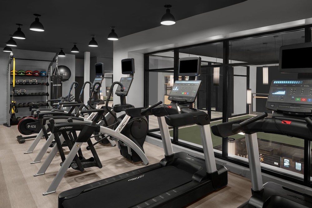 Moxy Houston Downtown - photo 31