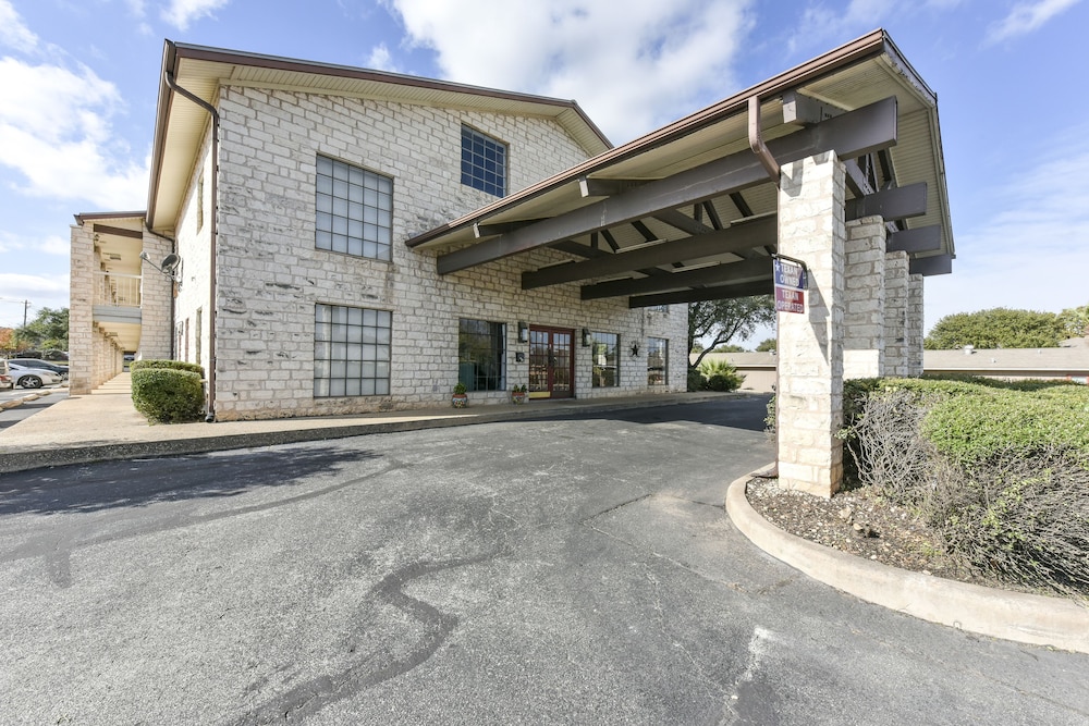 Windcrest Inn and Suites - photo 61