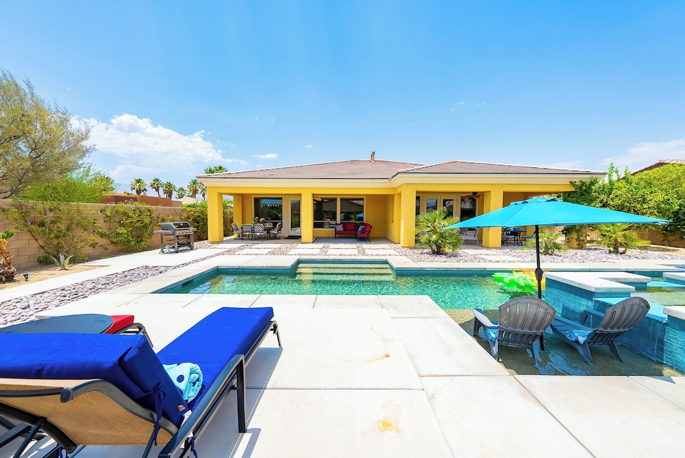 Luxurious 5BR Resort Style Home w Pool & Spa - photo 47