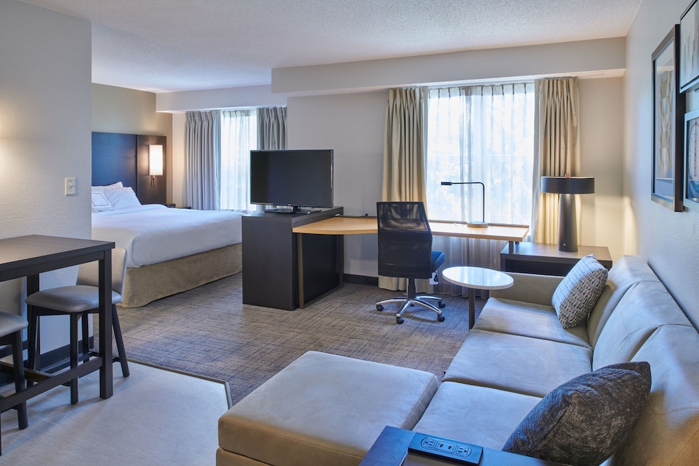 Residence Inn by Marriott Detroit Novi - photo 15