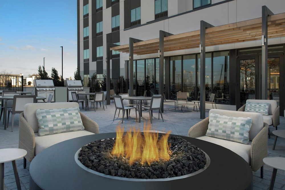 TownePlace Suites by Marriott Paris - photo 26