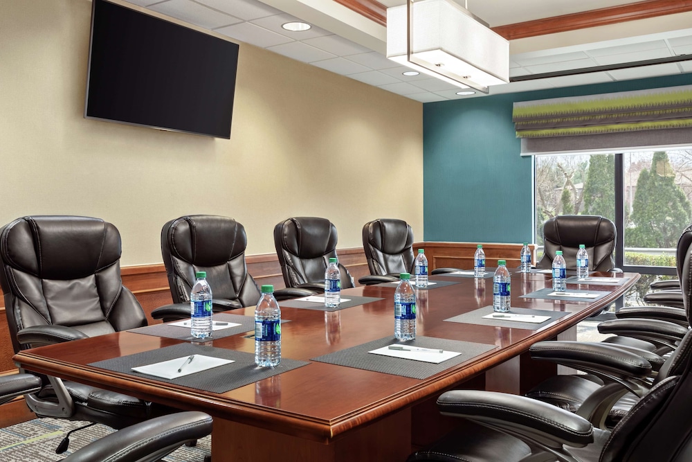 Hampton Inn & Suites Frederick Fort Detrick - photo 38