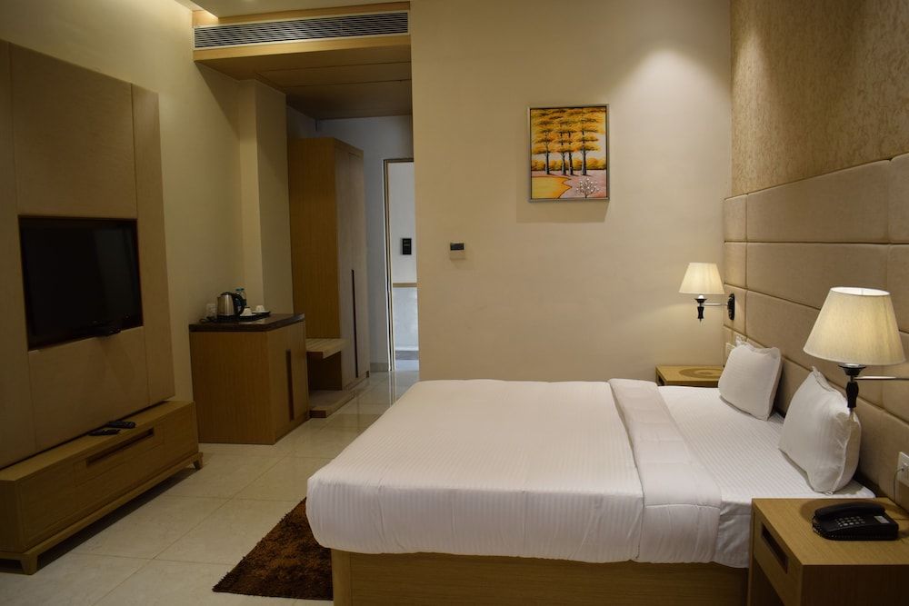 Hotel Tgs — Murwara — photo 5