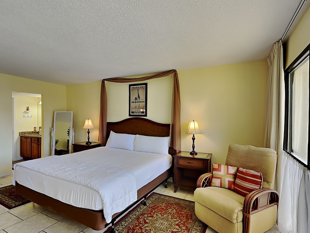 Edgewater Beach & Golf Resort II by Resort Collection - photo 7