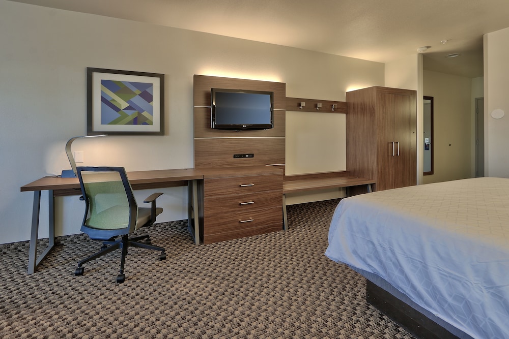 Holiday Inn Express Santa Rosa By Ihg - photo 4