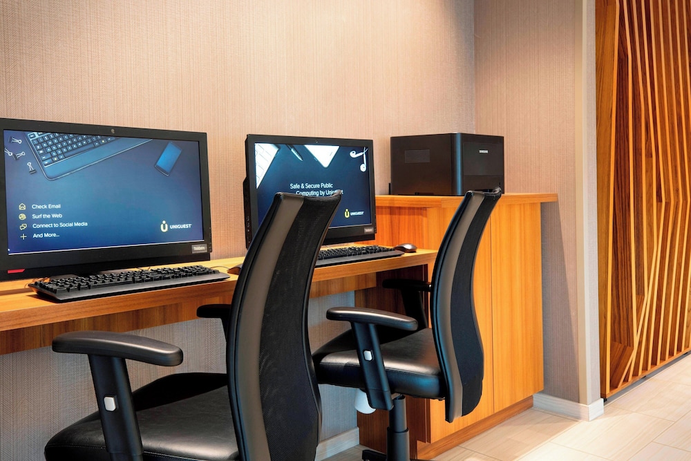 SpringHill Suites by Marriott Hampton Portsmouth - photo 19