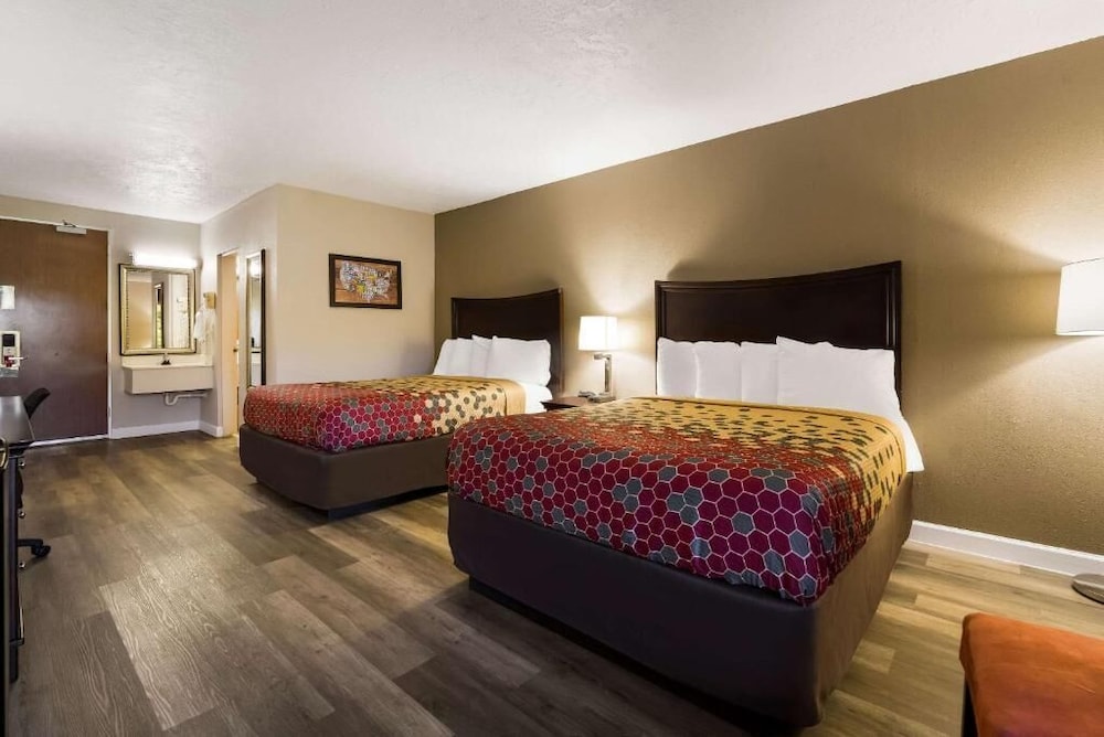 Perry Inn & Suites National Fairground I 75 - photo 13