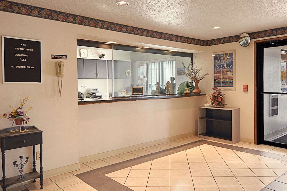 Super 8 by Wyndham Hammond North - photo 21