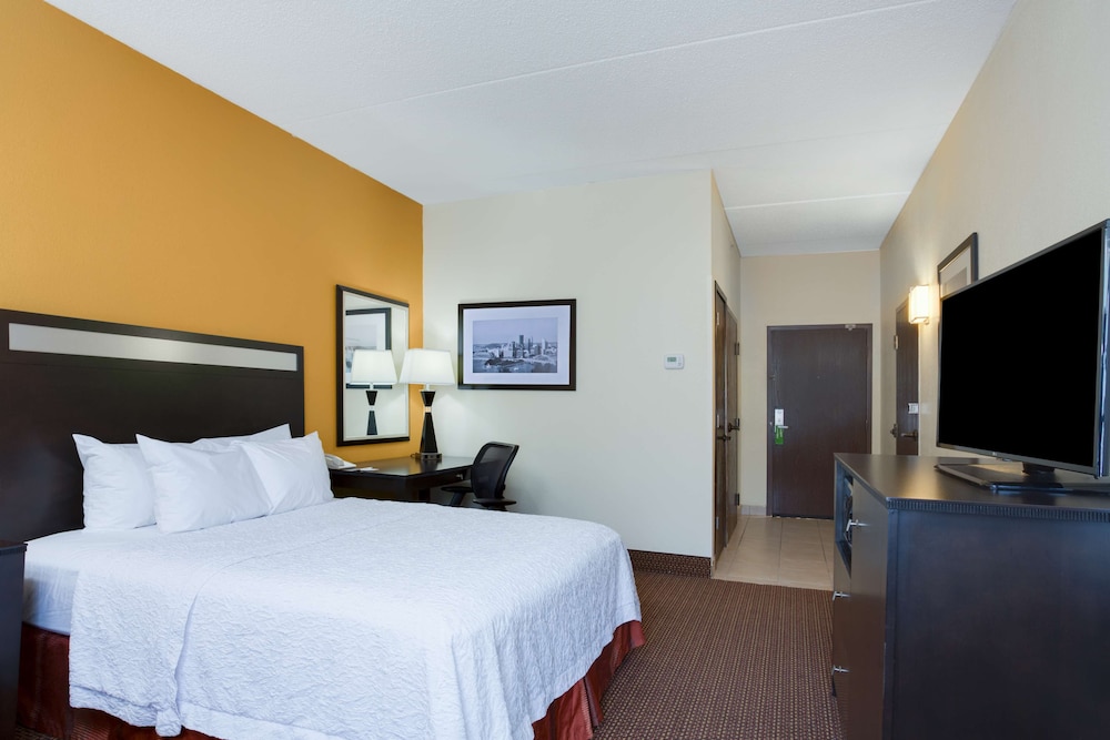 Hampton Inn Pittsburgh West Mifflin - photo 18