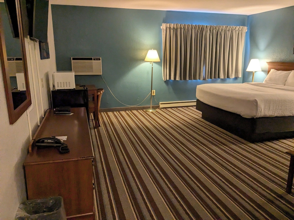 Magnuson Hotel Copper Crown - photo 12