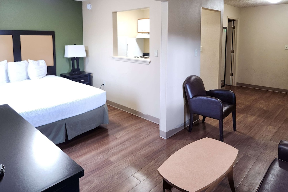 Suburban Studios Columbus Dublin - photo 2