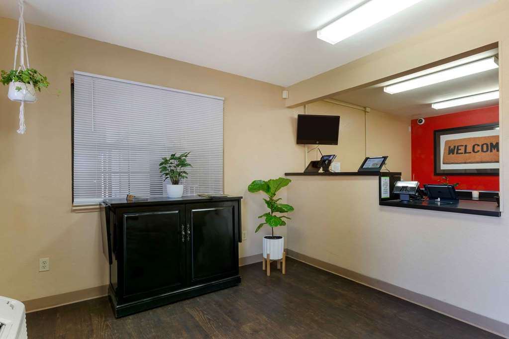 Extended Stay America Select Suites Phoenix Scottsdale North - photo 4