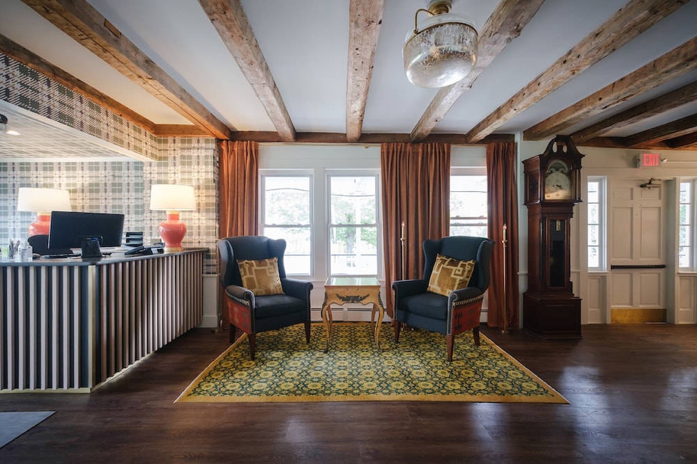 The New London Inn - photo 2