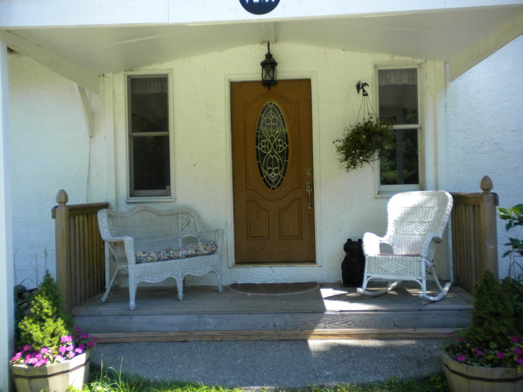 Bears Lair Inn