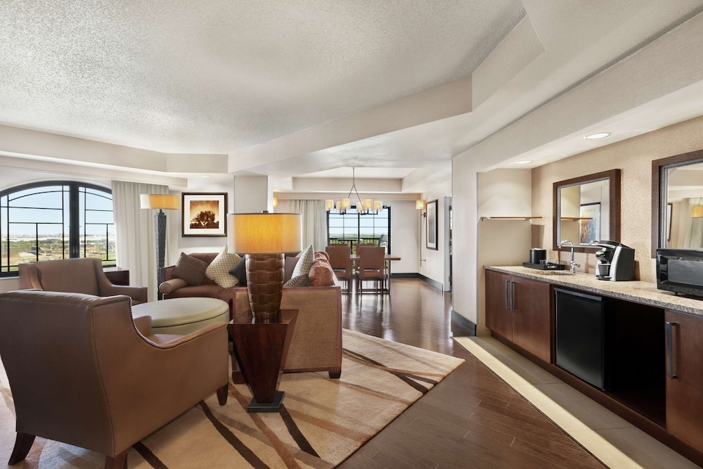 Embassy Suites by Hilton Dallas DFW Airport North - photo 28