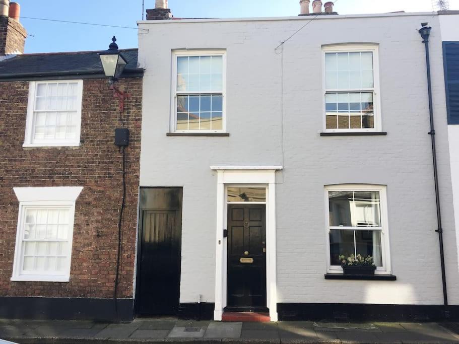 Holbrook House — 4-Star Luxury Hotel in Deal, United Kingdom