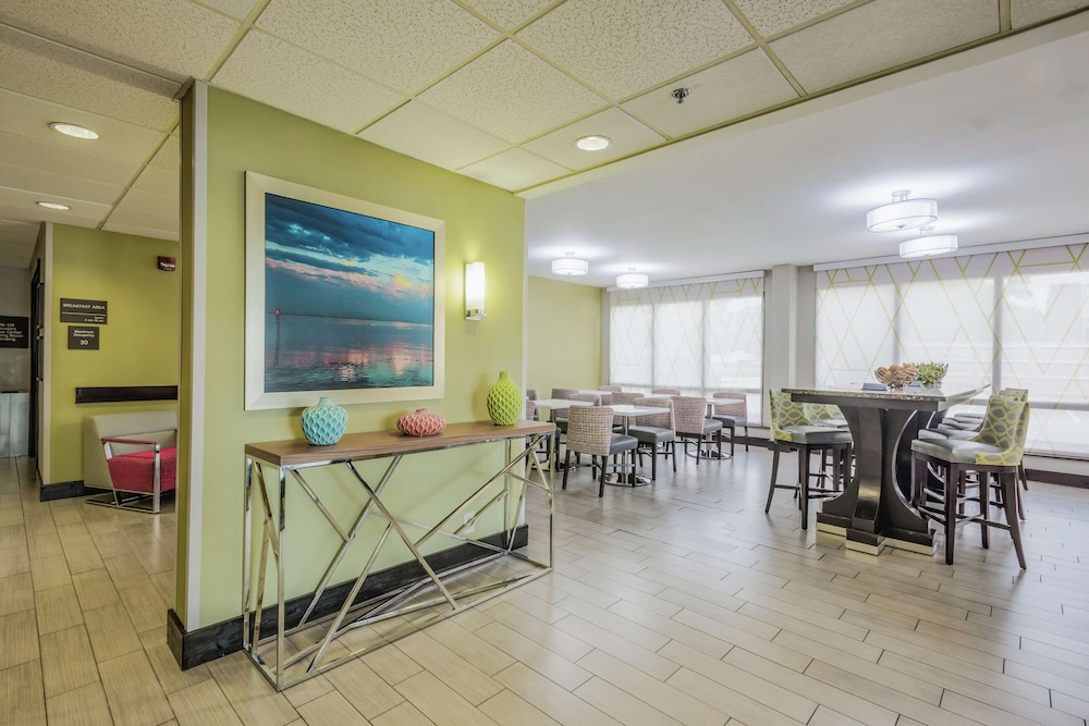 Hampton Inn Tampa International Airport Westshore - photo 56